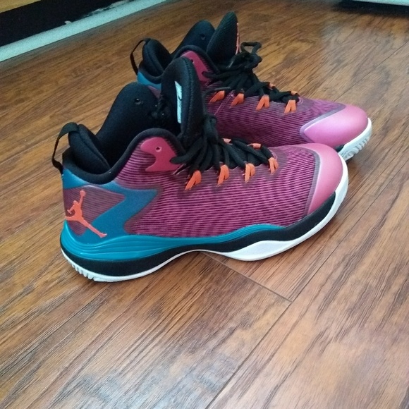 SOLD - Picture 2 of 6